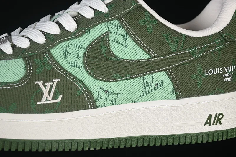 All categories Nk Air Force 1 Air Force series Nk Air Force 1 Low Air Force low top Nike Air Force 1'07 Low joint light green dark green Air Force 1 low top casual sneakers YF9511-822